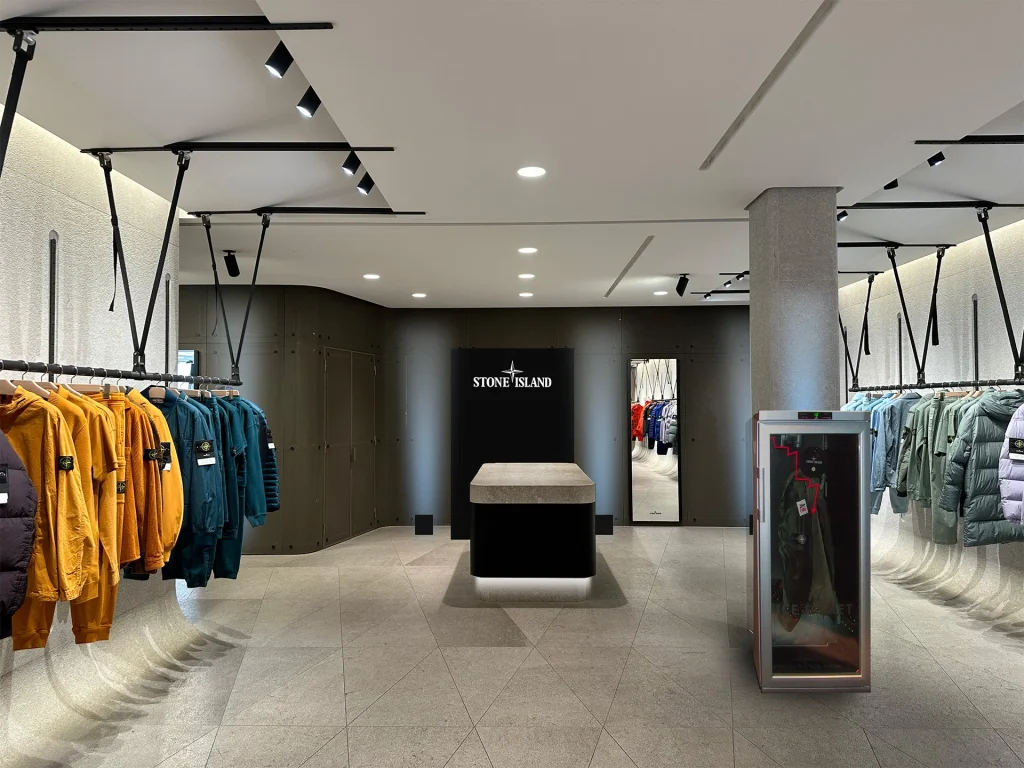 stoneisland-1