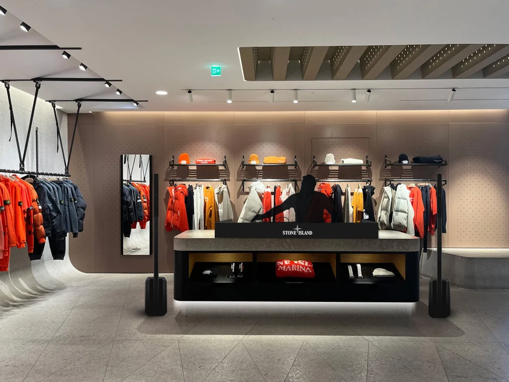 stoneisland-2